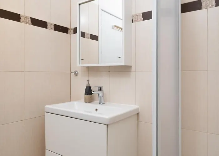 Stunning Mackenzie Sea Views Flat,1 Bedroom לרנקה