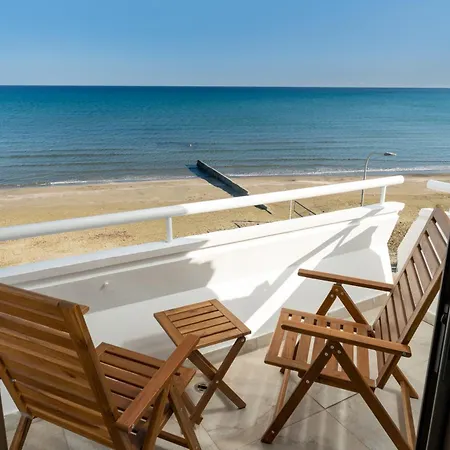 Daire Stunning Mackenzie Sea Views Flat,1 Bedroom *