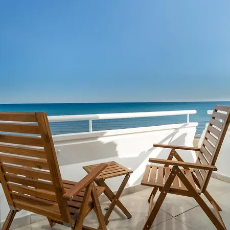 Daire Stunning Mackenzie Sea Views Flat,1 Bedroom *