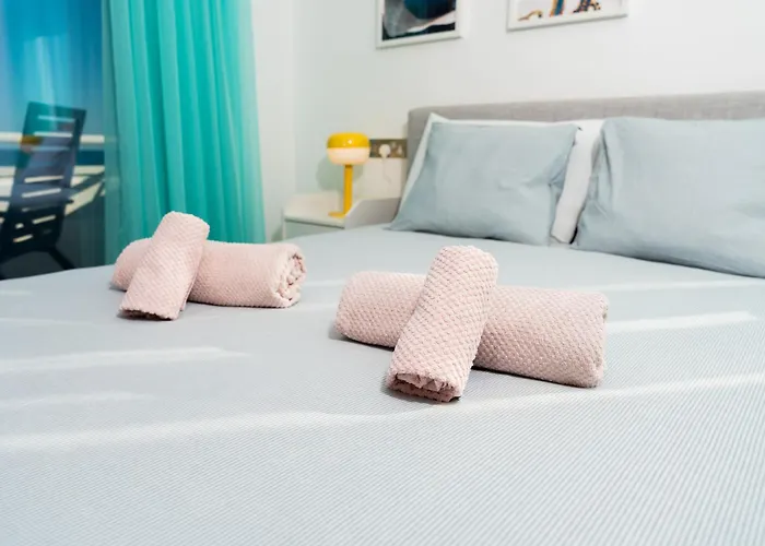 Stunning Mackenzie Sea Views Flat,1 Bedroom Apartment